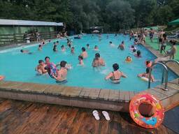 Complex hotelier si agreement (camping). Activ. Traseul Vatra - Straseni. 249000eur, negoc