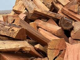 Lemn de foc premium uscat în cuptor – gata de ardere!