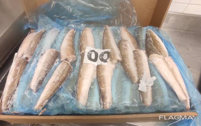 Vindem file de carcasa de merluciu congelat